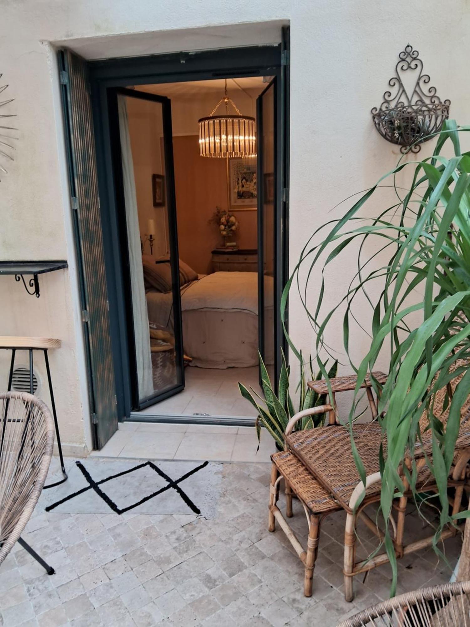 Le Clos Du Rouet Tarascon Exterior foto